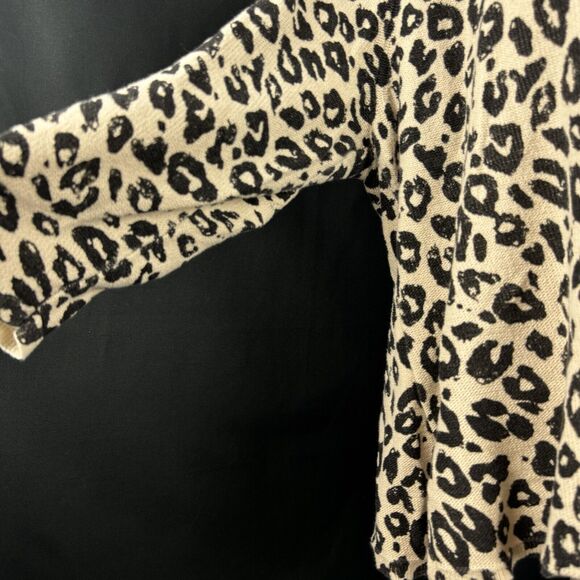 Requirements Leopard Print Top 2X Cotton Crewneck Casual - Picture 9 of 9